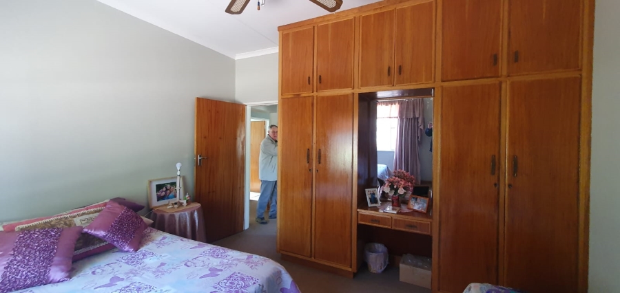 5 Bedroom Property for Sale in Karos Northern Cape